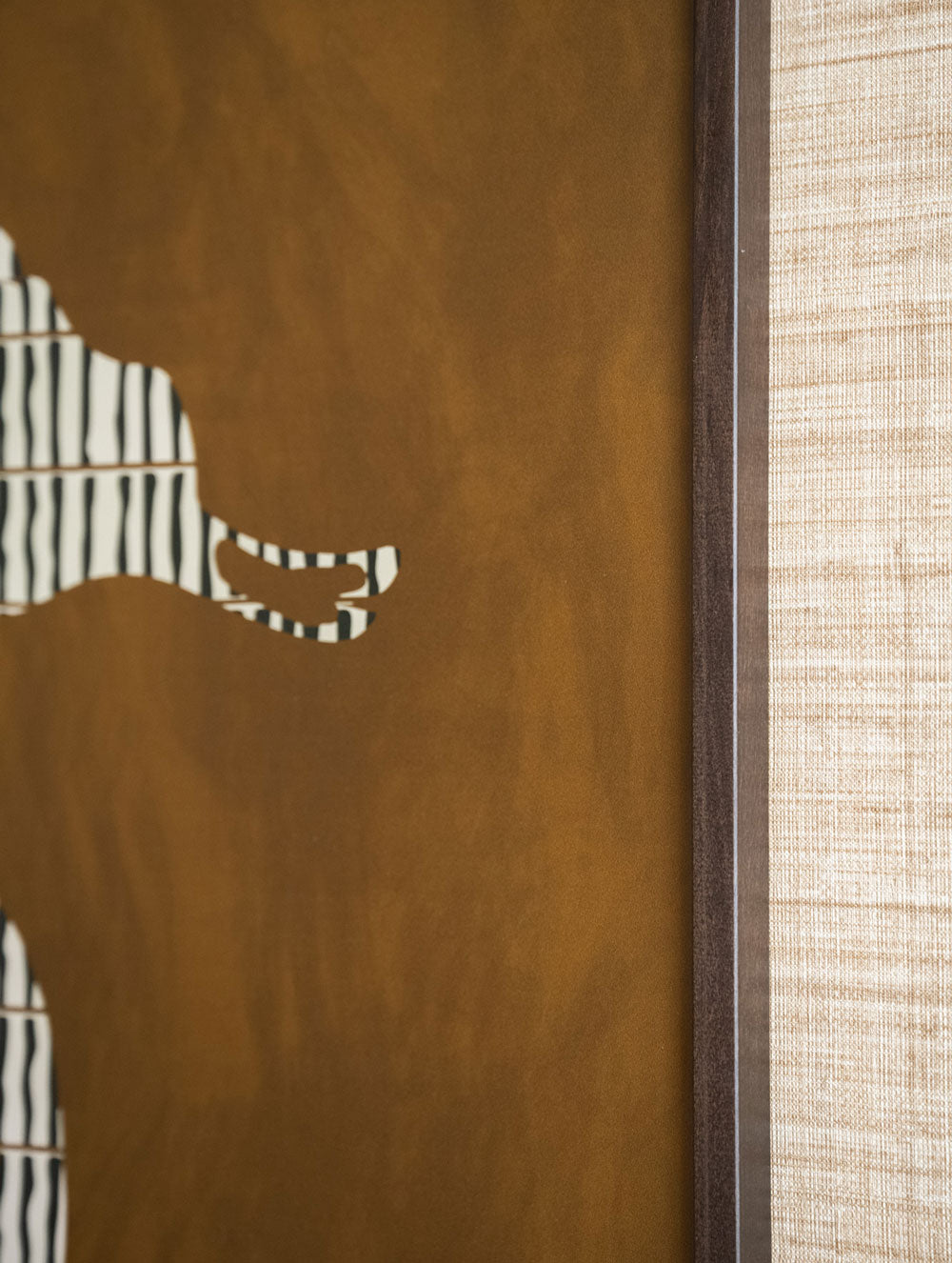 Rodeo Seahorse Olive + Dark Wood Lijst